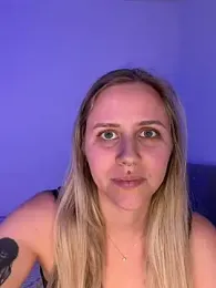 lunawolf21 webcam model stream image