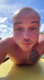 Mechot421 webcam cam4 model stream image