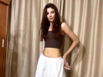 MyrleLinnan webcam bongacams model stream image