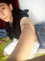 LatinHeatX22 webcam model stream image