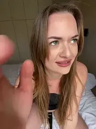 ElenaRebelle webcam model stream image