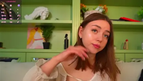 LindaFarm webcam stripchat model stream image