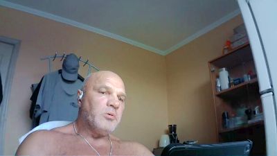 FlyMonster webcam model stream image
