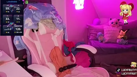 Livewithlucy webcam stripchat model stream image