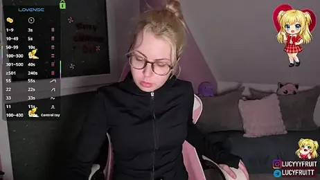 Livewithlucy webcam stripchat model stream image