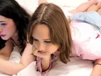chloeblisss webcam model stream image