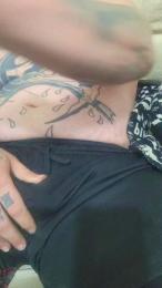 Duhge webcam model stream image