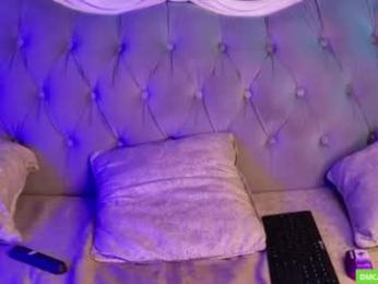 calvinowens webcam model stream image