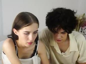 hyper_couple webcam chaturbate model stream image