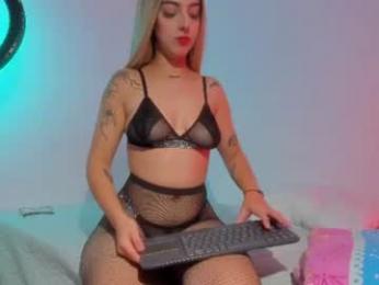 zoe__and_aston webcam model stream image