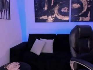 rileyride webcam model stream image