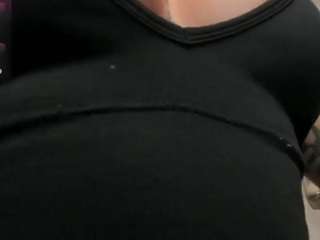 katienolan webcam model stream image