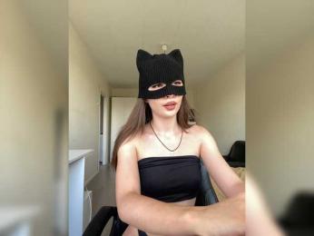 Milkacomss webcam bongacams model stream image