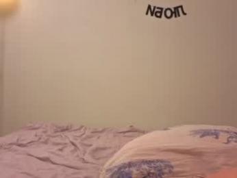 lunatale webcam model stream image