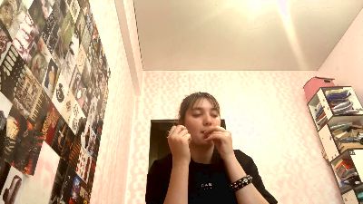 MicaEichholz webcam model stream image
