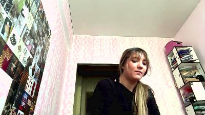 MicaEichholz webcam model stream image