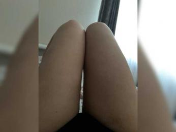 Alenka-may26 webcam model stream image