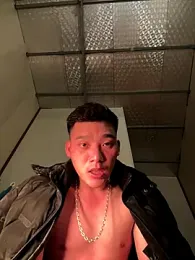 sanu551 webcam model stream image