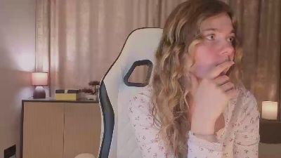 AlesiaPacquin webcam model stream image