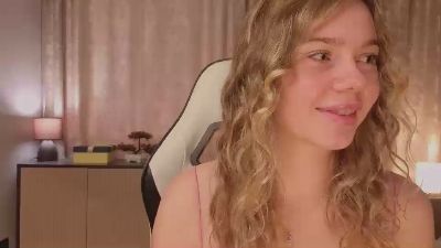 AlesiaPacquin webcam model stream image