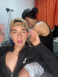 Yoskingg_moisest webcam stripchat model stream image
