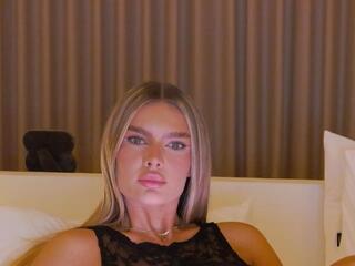 Anais A webcam model stream image