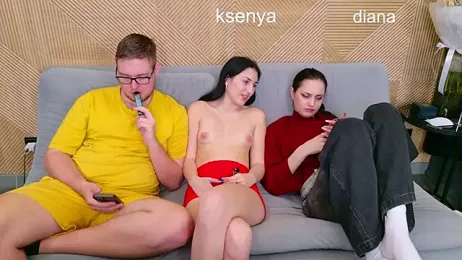 Ksenny webcam model stream image