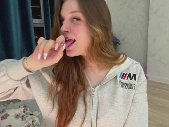 FinnaFlower webcam model stream image