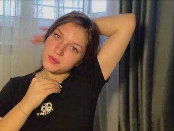 FinnaFlower webcam model stream image