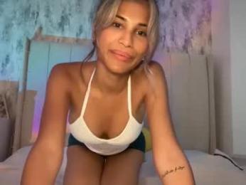 aniishaa webcam model stream image