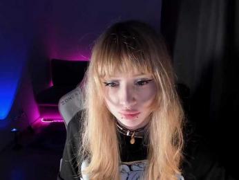 mnepohuyy webcam bongacams model stream image