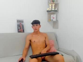 loganoficialx webcam model stream image