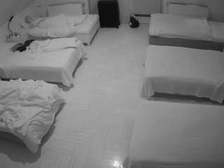 voyeurcam-julmodels-bed-6 webcam model stream image