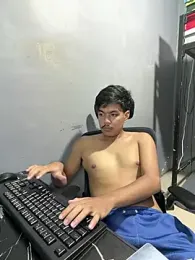 Dylannn_30 webcam model stream image