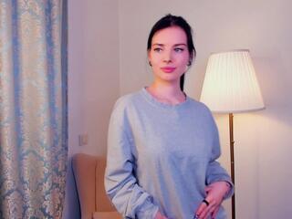 Holli Browen webcam model stream image