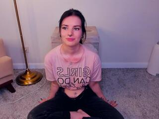 Holli Browen webcam model stream image