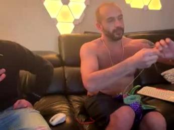 flyerstud_mtl webcam model stream image