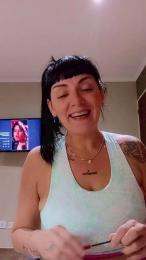 Wildrousse webcam model stream image
