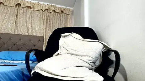sam_her webcam model stream image