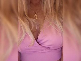 Divaya webcam model stream image