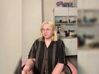 softifocus webcam bongacams model stream image
