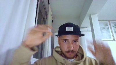 Surfer_30 webcam cam4 model stream image