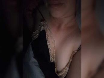 NiKa-ON webcam bongacams model stream image