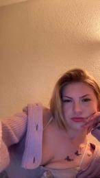 lola1_2_ webcam model stream image