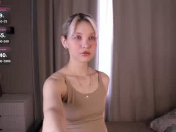 _shiningstar webcam model stream image