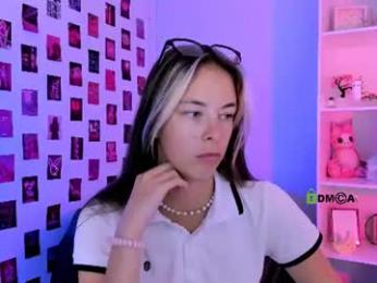 lia_dream_ webcam model stream image