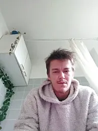 Toyjungee webcam model stream image