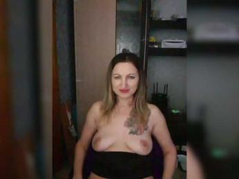 Nushka1984 webcam model stream image