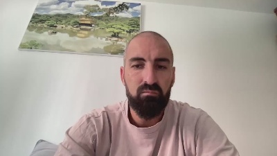 v1c70r1985 webcam cam4 model stream image