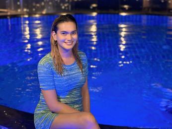 KerrahMitenna webcam model stream image